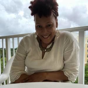 Meet your Posher, Tonya